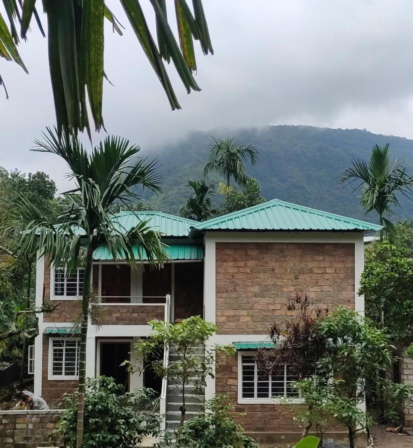 The Rustic Cottage - Homestay Cherrapunji Buitenkant foto